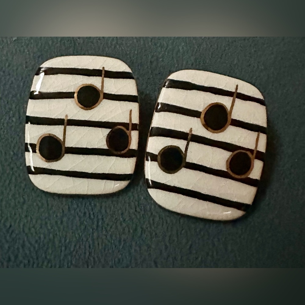 Beautiful vintage ceramic Appl Pye Music note earrings from Nordstrom